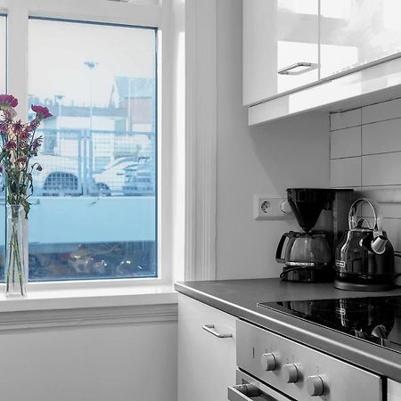 Sunny Reykjavik Apartment Bagian luar foto