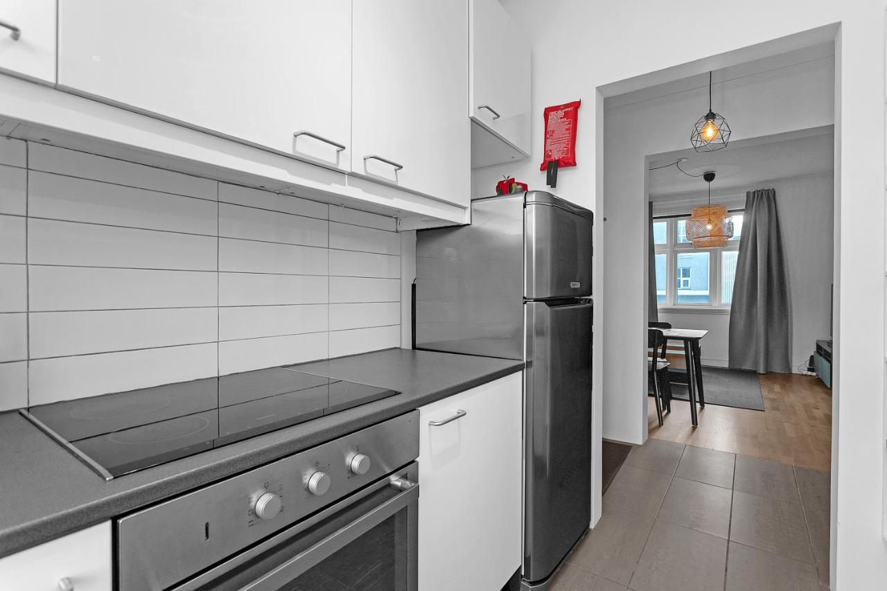 Sunny Reykjavik Apartment Bagian luar foto