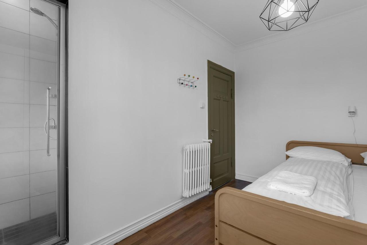 Sunny Reykjavik Apartment Bagian luar foto